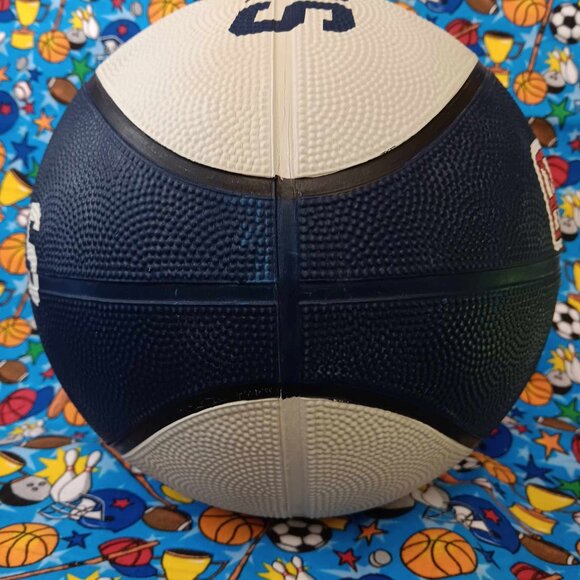 2018 New England Patriots BASKETBALL - Made by Good Stuff - Inflates to 8-9 Lbs - Picture 7 of 7